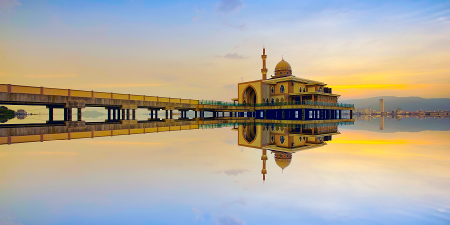 Up to £100 off your next flight to Asia, Australia and New Zealand